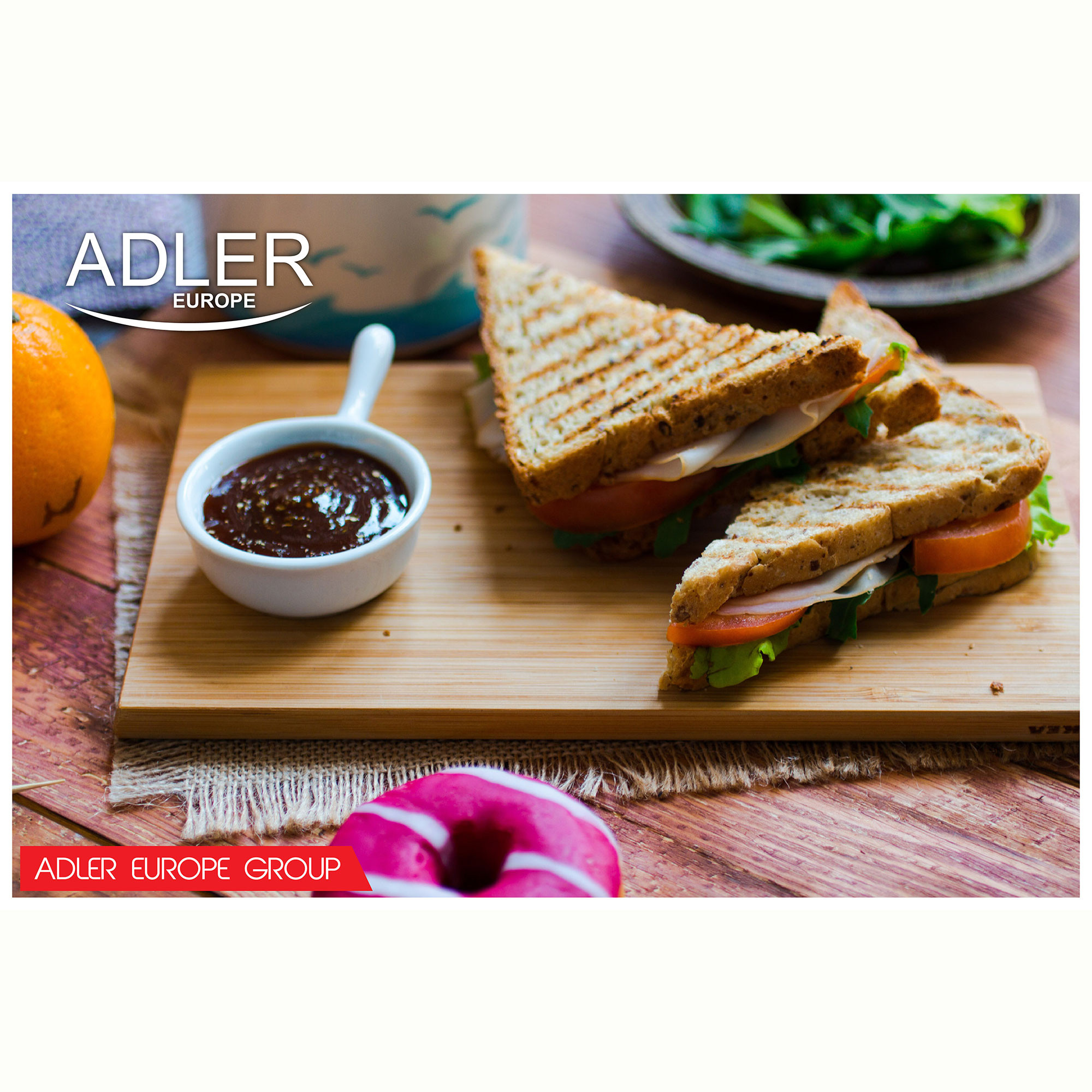 ADLER AD3015 Sandwichera Eléctrica para 2 Sandwiches, 4 en forma de  Triángulo, Placas Antiadherentes, Temperatura Automática